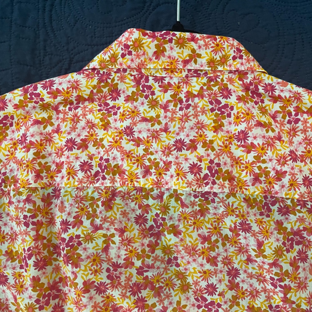 J. Crew Pink Button Down Casual Shirt with Long Sleeves size S - Picture 3 of 8